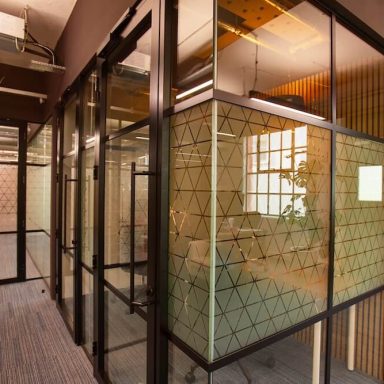 crittal glass work pods